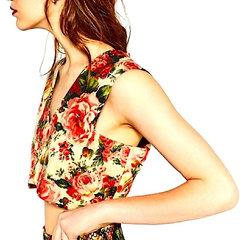 Zara floral crop top - new, size M-L